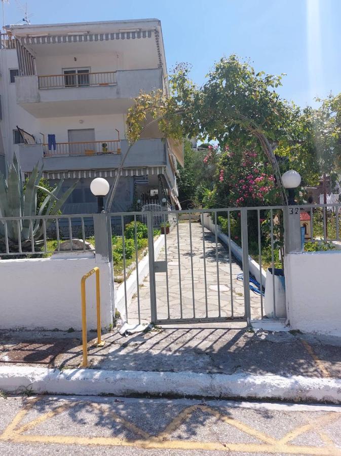 Luminosa Village Apartment Nea Iraklitsa Luaran gambar